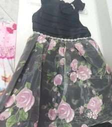 Imagem de capa de Mvf Petit Vestido 111231040 Mc Preto Rosas 01